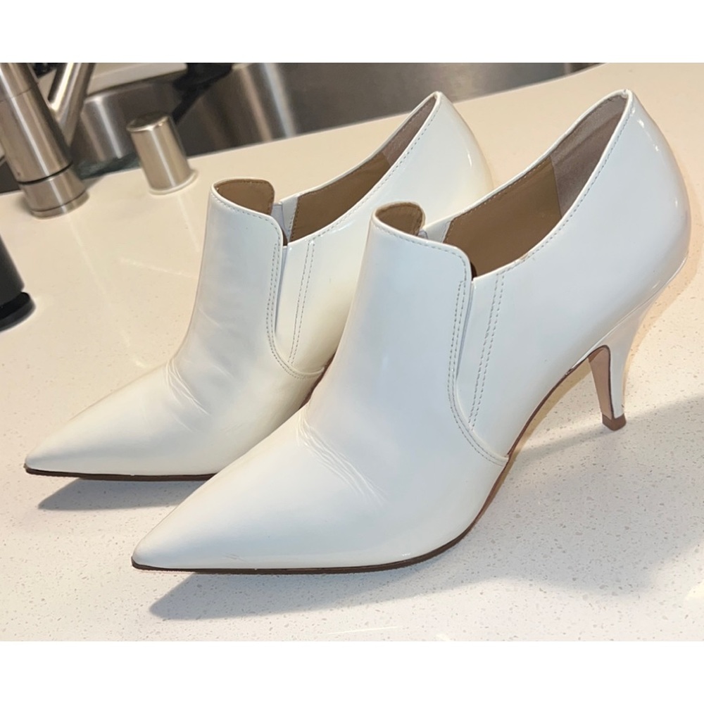 Tory Burch White Heeled Boots Elegant Contemporary Style